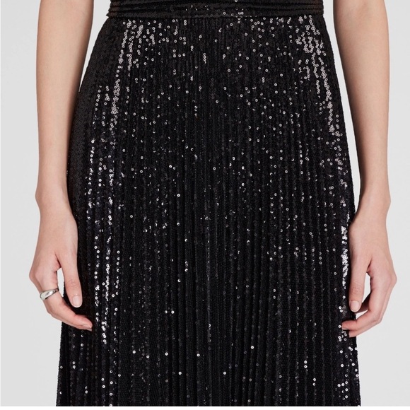 ✨ Club Monaco Black Sequin Pleated Maxi Dress ✨ size 8 - Picture 6 of 7